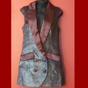 C. Luce Brown Metallic Cap Sleeve Hacket Vest